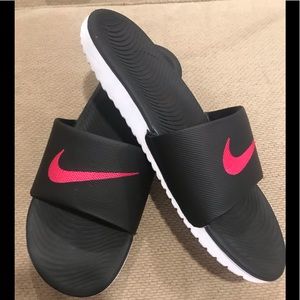 Nike Kawa Women’s Slides Size 12